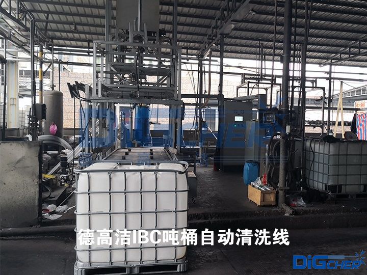 bat365中文官方网站IBC吨桶自动清洗线